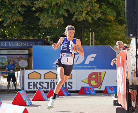 : Tove Alexandersson är en av många starka löpare i den svenska världscuptruppen. Bilden från sprintstafetten vid EM i Italien 2023 som Sverige vann. 