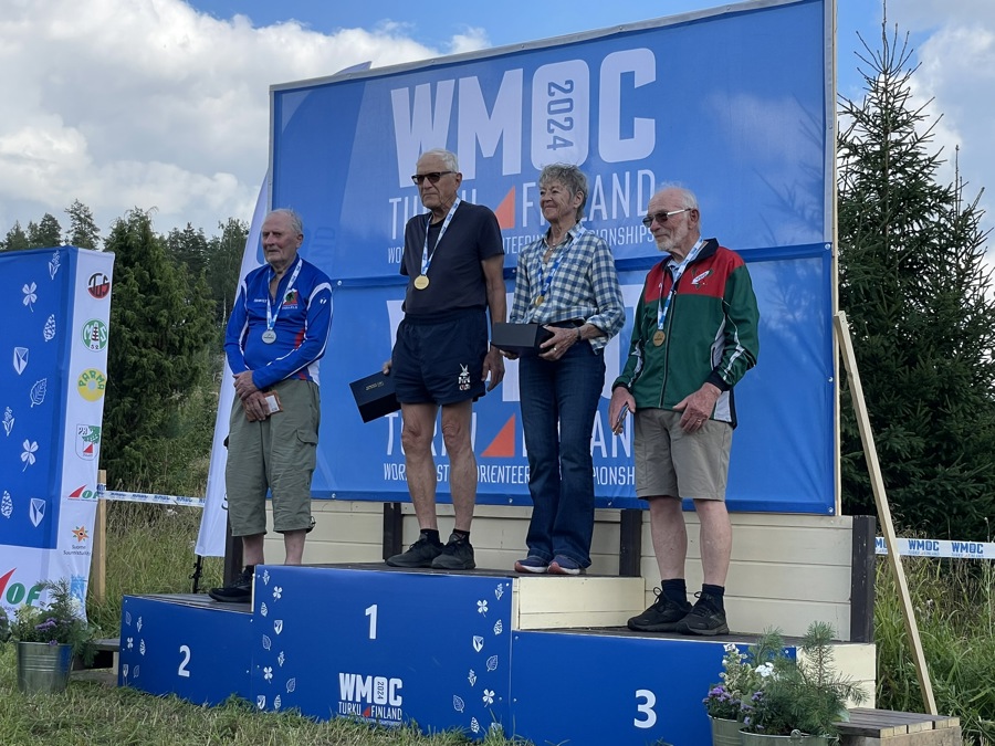 W90 guld till Claire Ek, M90 Guld till Sten Bergstrand och brons till Johan Jansson