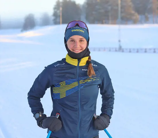 Magdalena Olsson gör sig redo för ett träningspass på Lugnet i Falun.